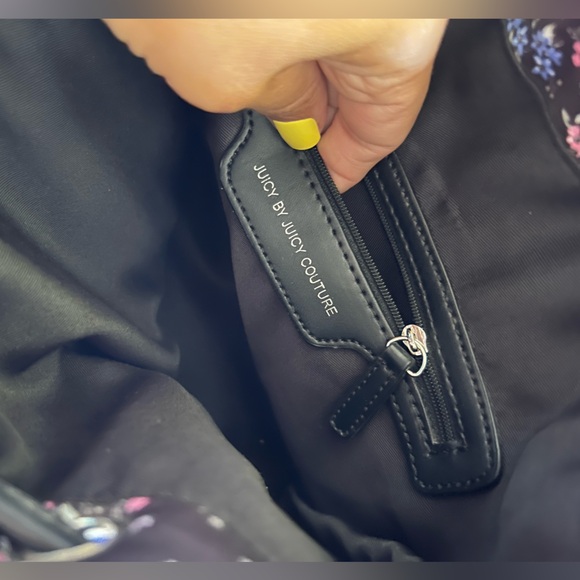 Juicy Couture Melrose Patchwork Bucket Bag - Picture 9 of 11